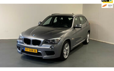 BMW X1 SDrive20i Business | M-Sport | Nieuwe motor | NL Auto | Panoramadak |