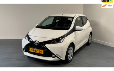 Toyota Aygo 1.0 VVT-i x-nav | NAVI SCHERM | DEALER OND. | NL-AUTO | BLUETOOTH |