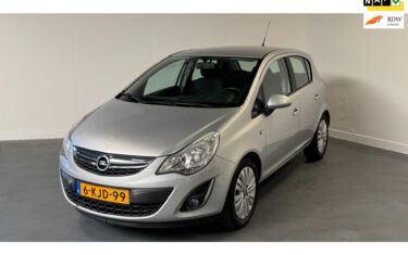 Opel Corsa 1.4-16V Design Edition | NL-AUTO | CRUISE CONTROL | PARKEERSENS. ACHTER | VERWARM. STOELEN + STUUR |
